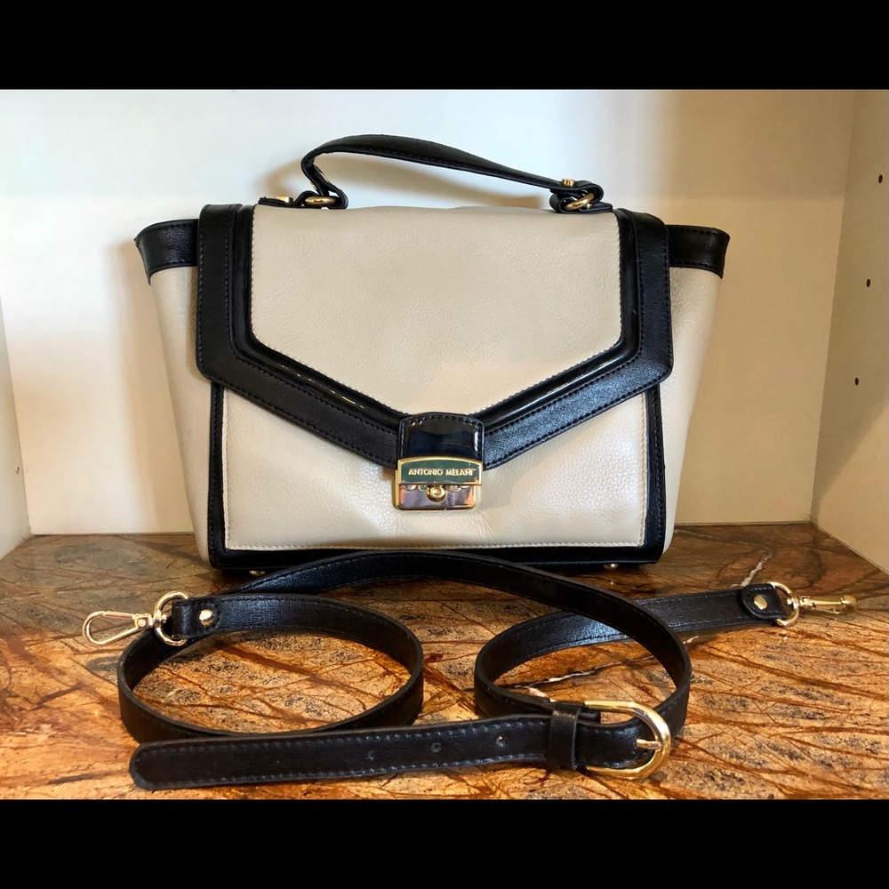 Antonio Melani - beautiful light cream & black purse w/removable shoulder strap
